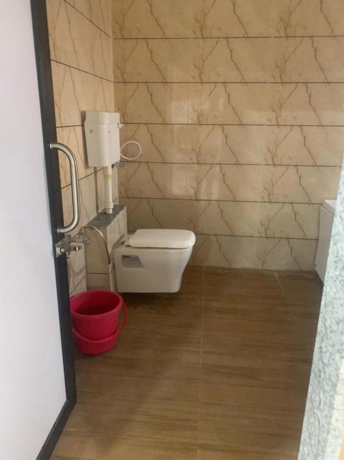 Kesar Hotel Viramgam Esterno foto